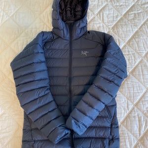 Arc'teryx Men's Cerium Hoodie Medium in Black Sapphire